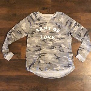 Camo light weight sweatshirt